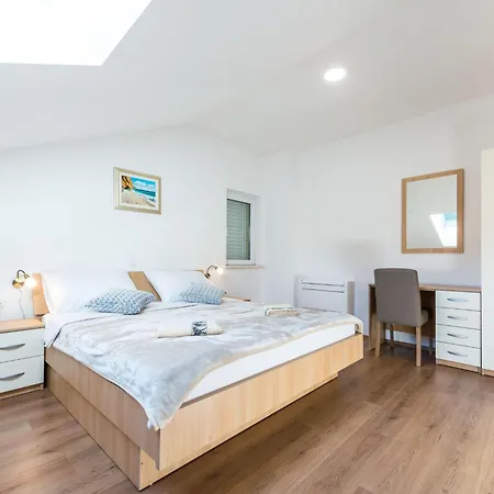 Rilovic - A4 By Interhome